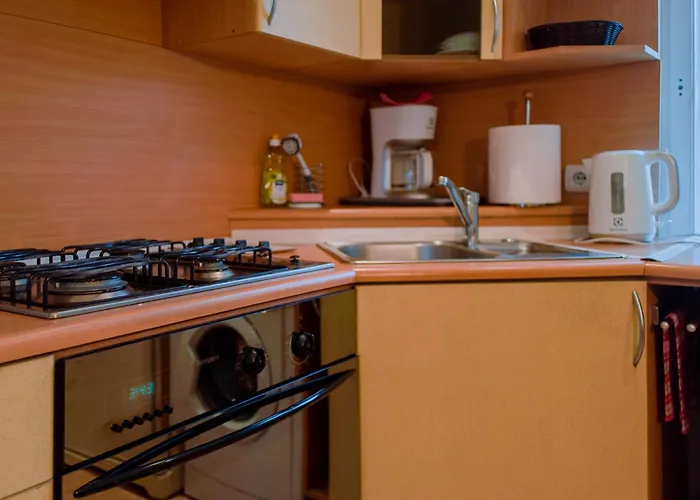 Romeo Family Apartments